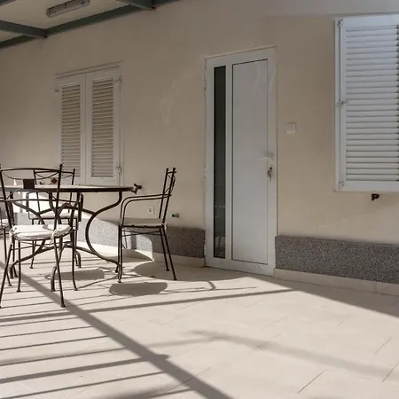 Apartamento By The Sea Kastel Novi, - 21006